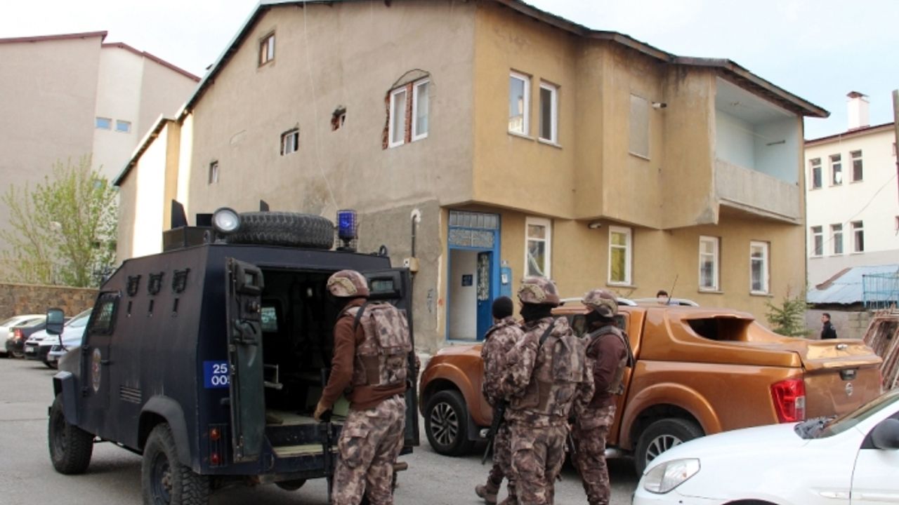 Erzurum’da Uyuşturucu satıcılarına ’şafak’ operasyonu