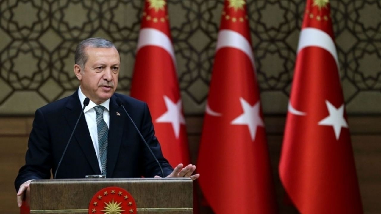 cumhurbaşkanı erdoğan ve cumhurbaşkanı yardımcısı oktaydan tatara