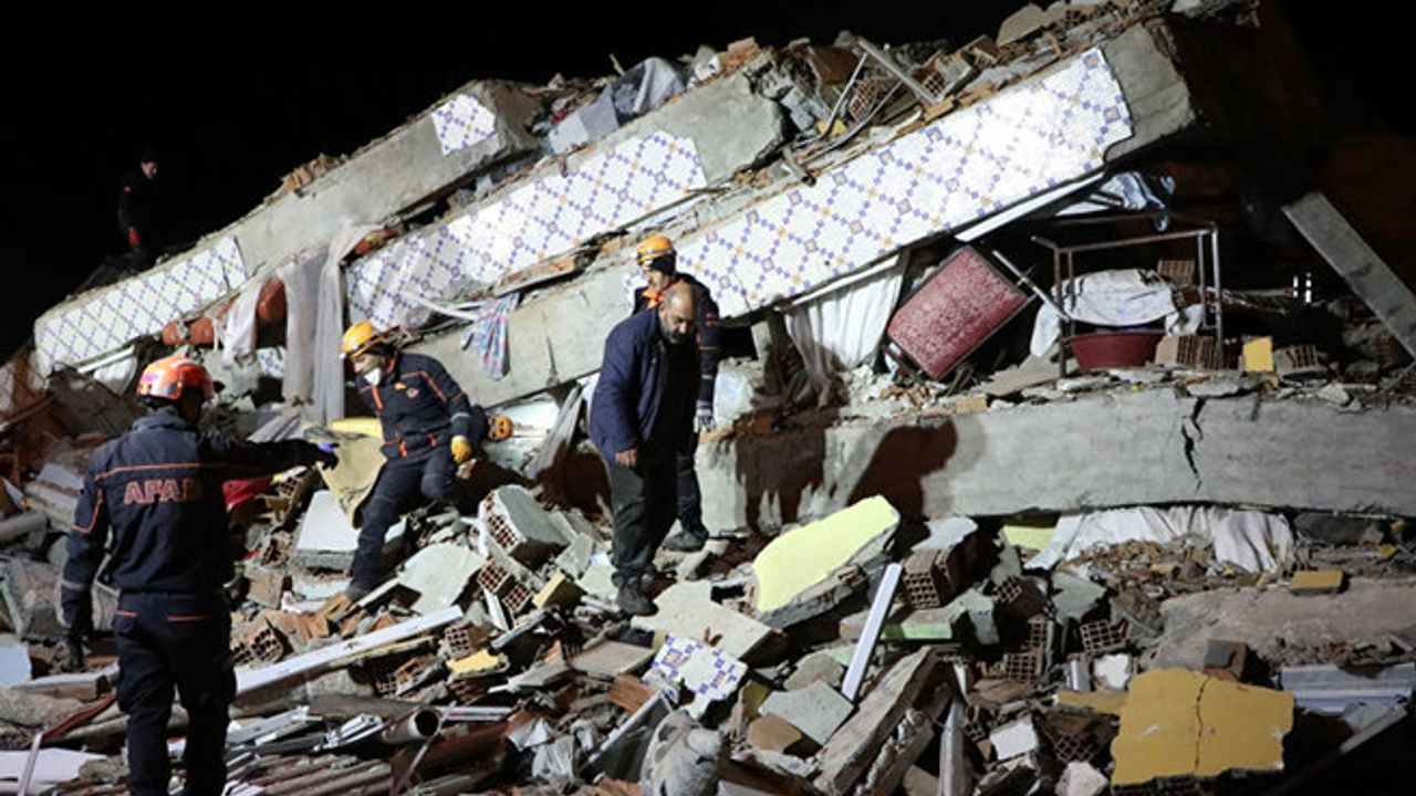 Depremde Evi Yıkılanlara 41 Bin Lira