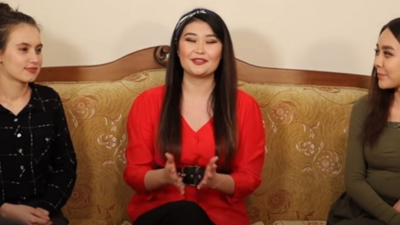 Özbek, Kazak ve Kırgız gençlerinin hoş sohbeti