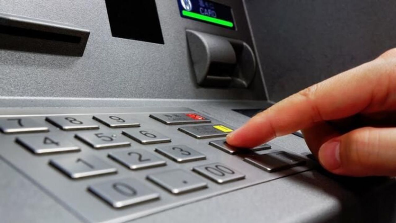 ATM’lere sahte para yükleyenlere operasyon