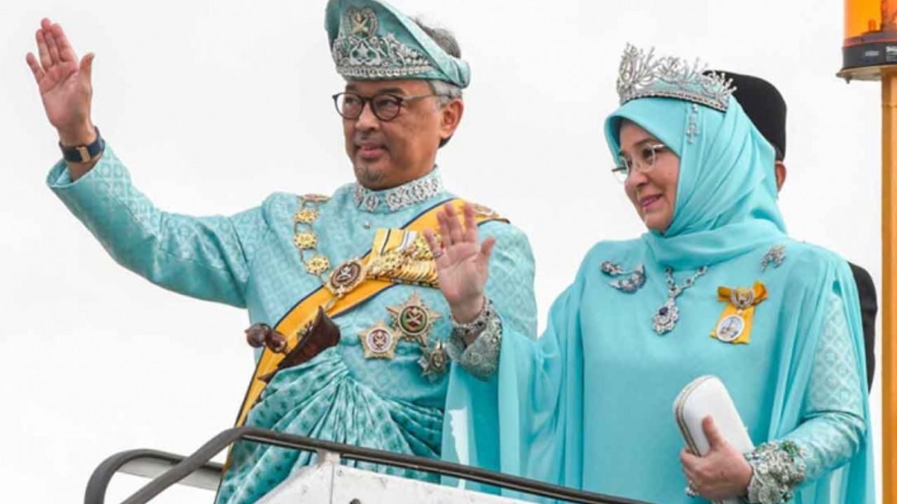 Malezya'da Kraliçe'yle ilgili ilginç gözaltı!