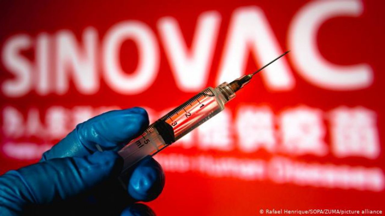 Sinovac aşısından sonra kaç kişi virüse yakalandı?