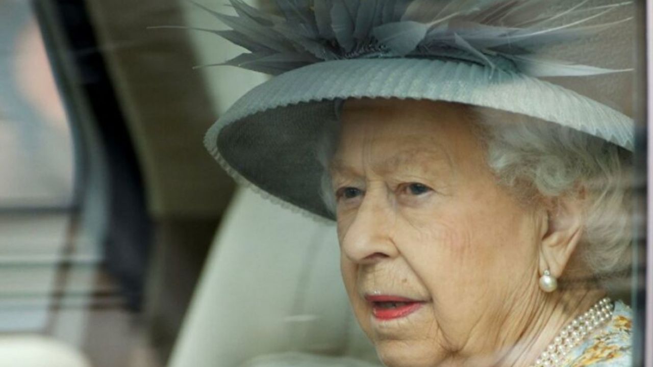 Doktorlardan 95 yaşındaki Kraliçe Elizabeth’e dikkat çeken öneri!
