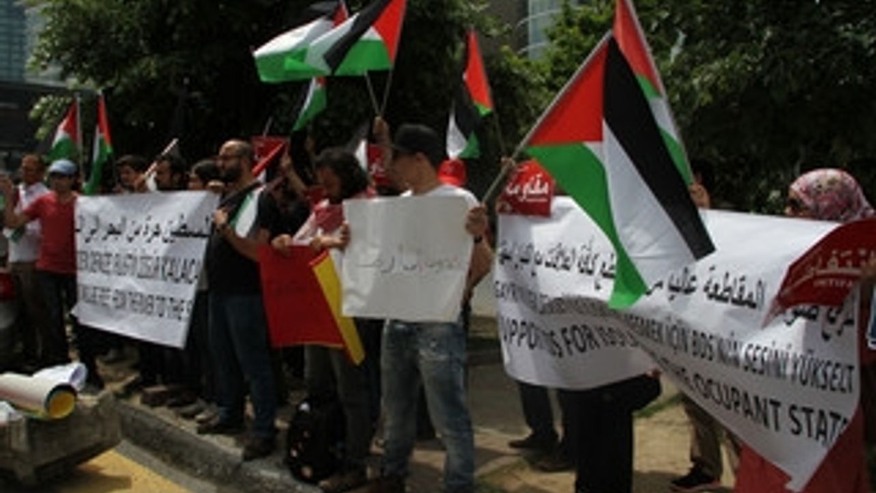 Filistinlilerden vize protestosu