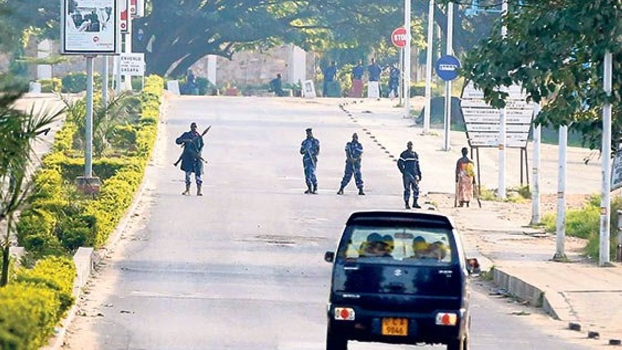 Burundi iç savaşın eşiğinde