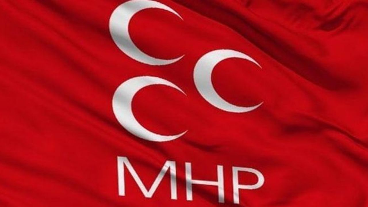 MHP'DE İSTİFA ŞOKU!
