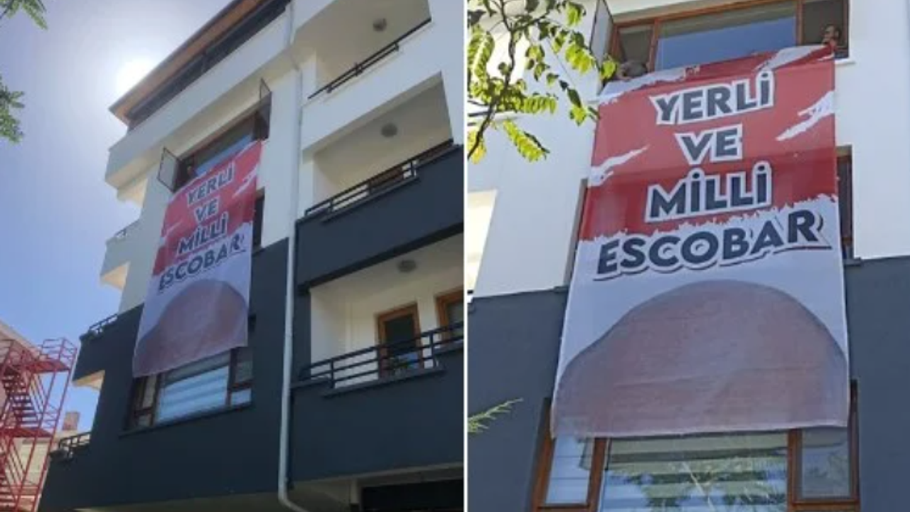 Zafer Partisi 'Yerli Ve Milli Escobar' pankartını genel merkezine astı