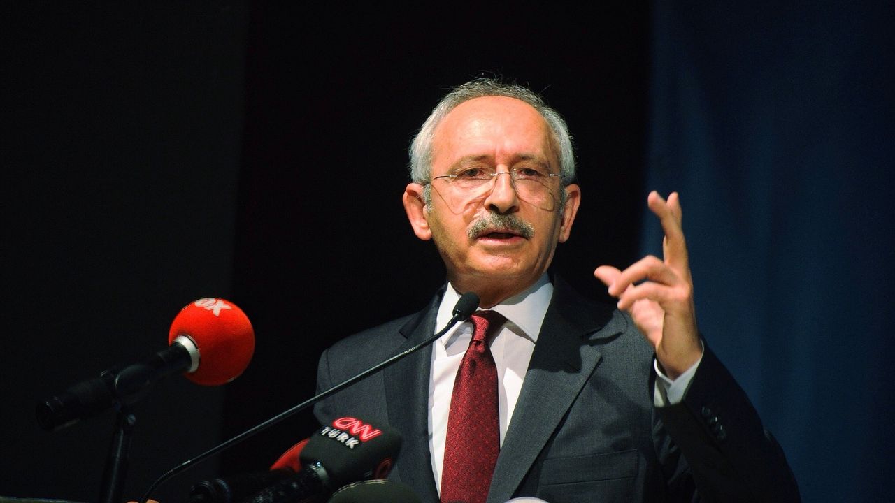 Kılıçdaroğlu’ndan Cumhuriyet'i hedef alan AKP'li Ünal'a sert sözler!