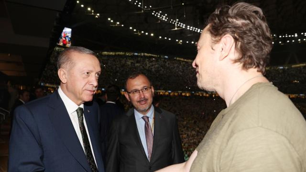 Cumhurbaşkanı Erdoğan, Katar'da Elon Musk ile bir araya geldi