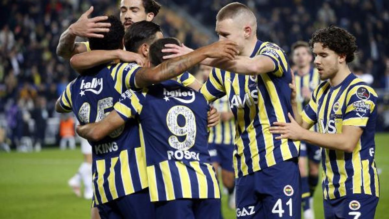 Fenerbahçe'nin Antalya kamp kadrosu belli oldu