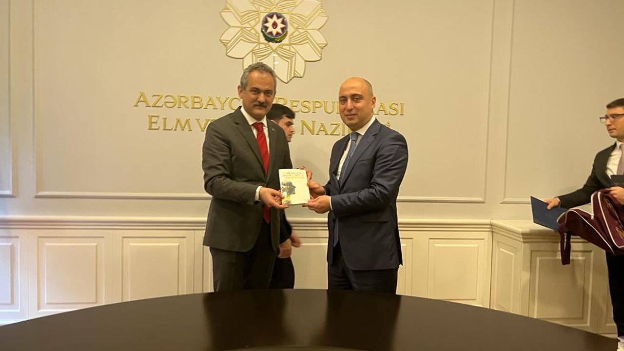 Bakan Özer, Azerbeycan Eğitim Bakanı ile bir araya geldi