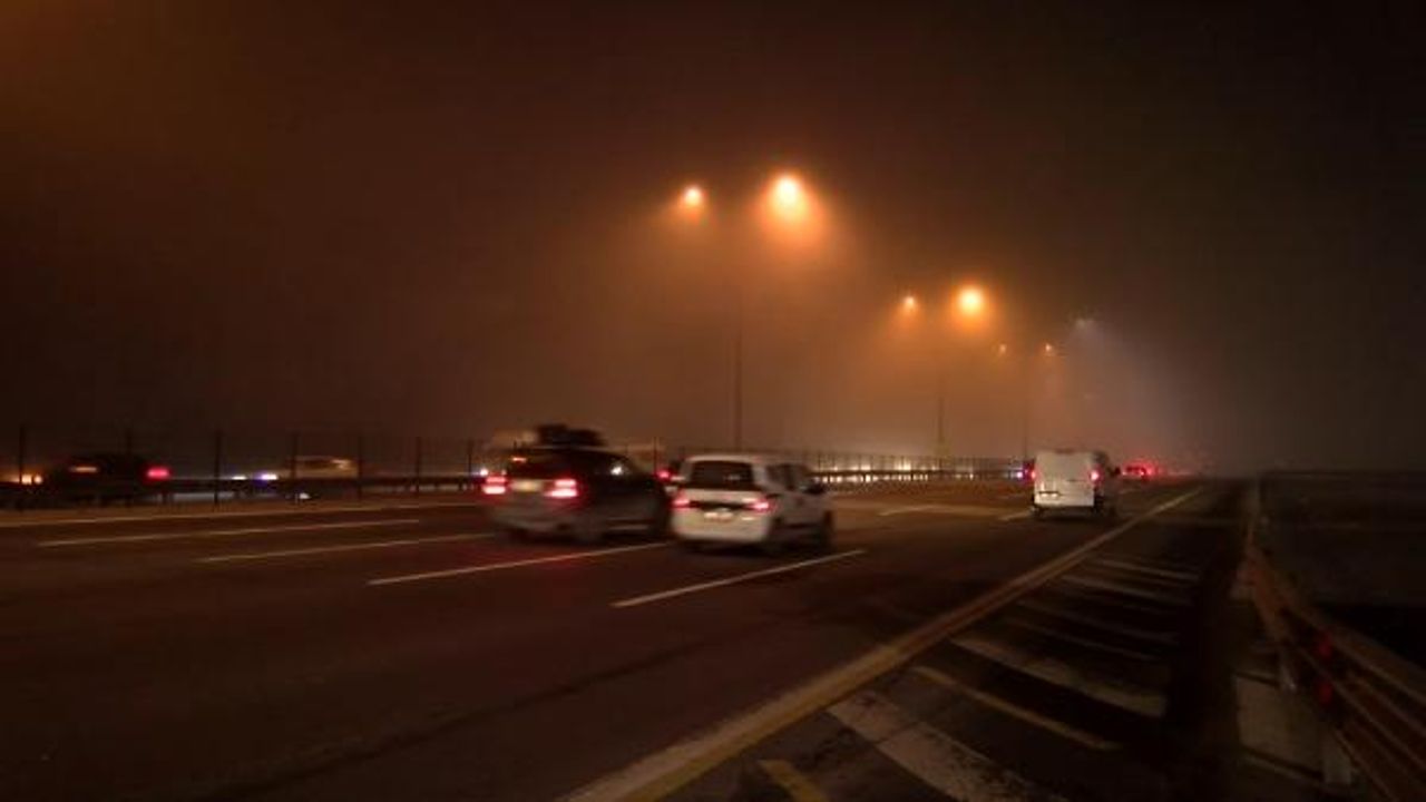 İstanbul'da sis etkisini sürdürüyor