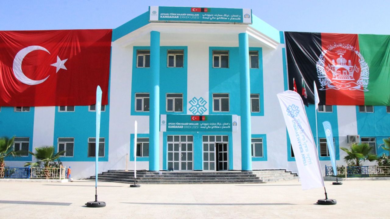MEB'den Erdoğan'ın okullarına yurtdışı denklik kıyağı