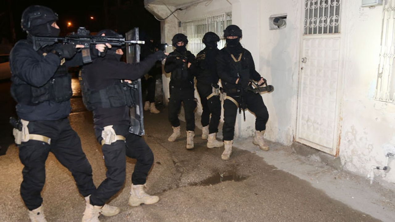 Adana'da DEAŞ operasyonu: 7 gözaltı kararı