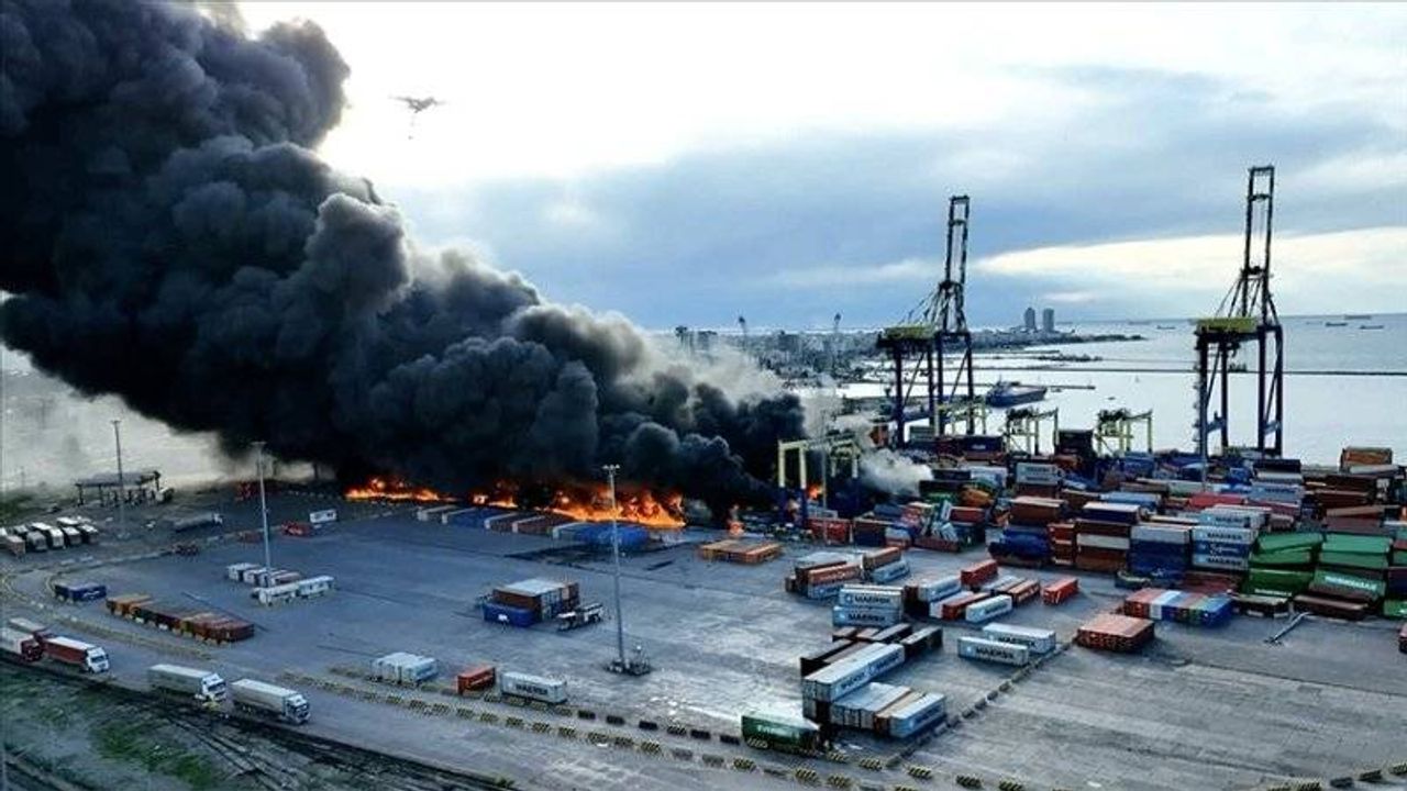 MSB'den İskenderun Limanı'ndaki yangın açıklaması