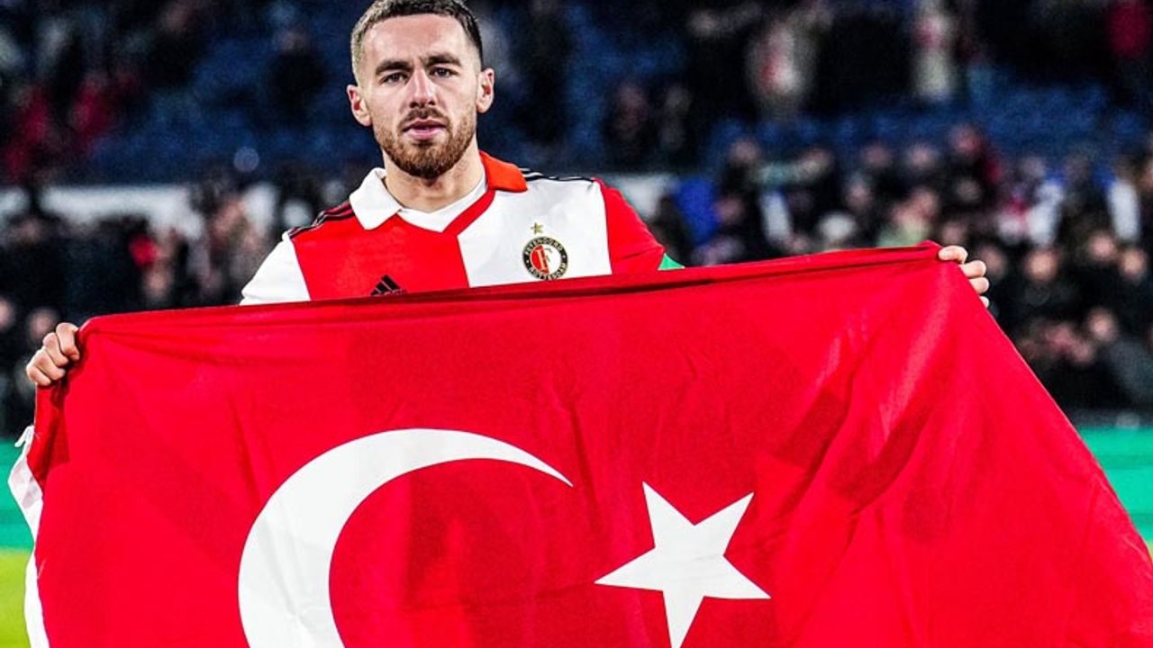 Türk futbolcudan Hollanda'da gururlandıran hareket