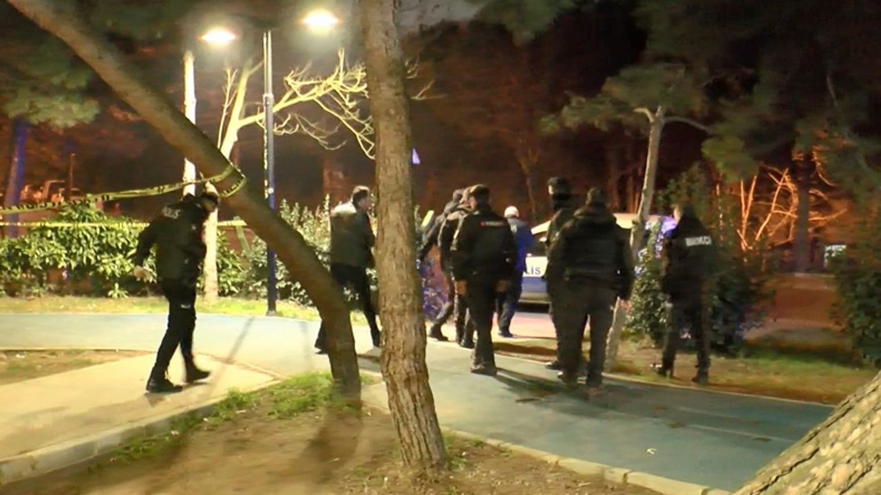 İstanbul'un göbeğinde çocuk parkında silahlı saldırı!