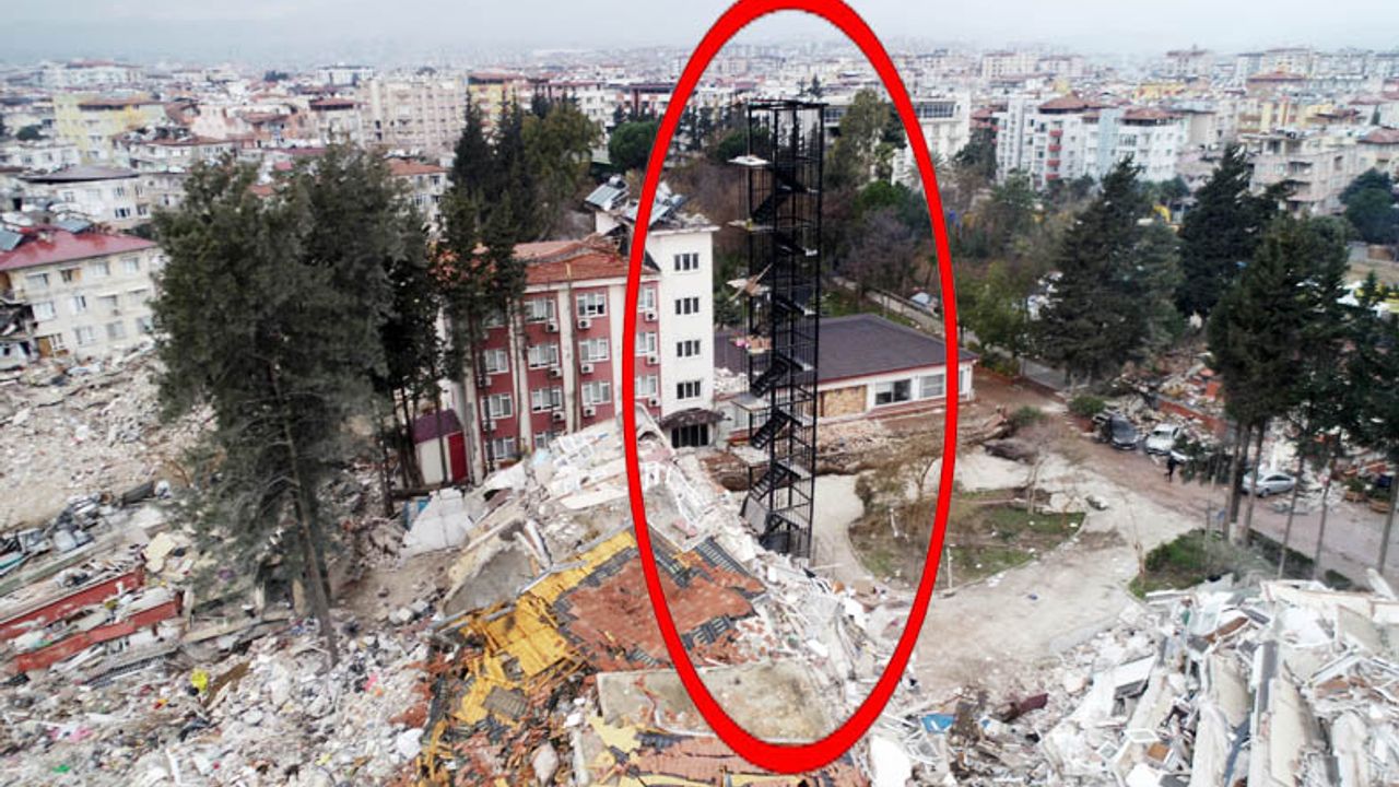 İbret anıtı gibi: Binalar yıkıldı, yangın merdiveni ayakta kaldı