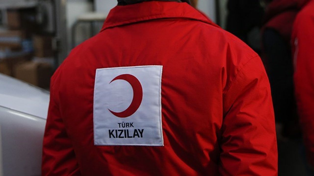 Kızılay'da CV skandalı