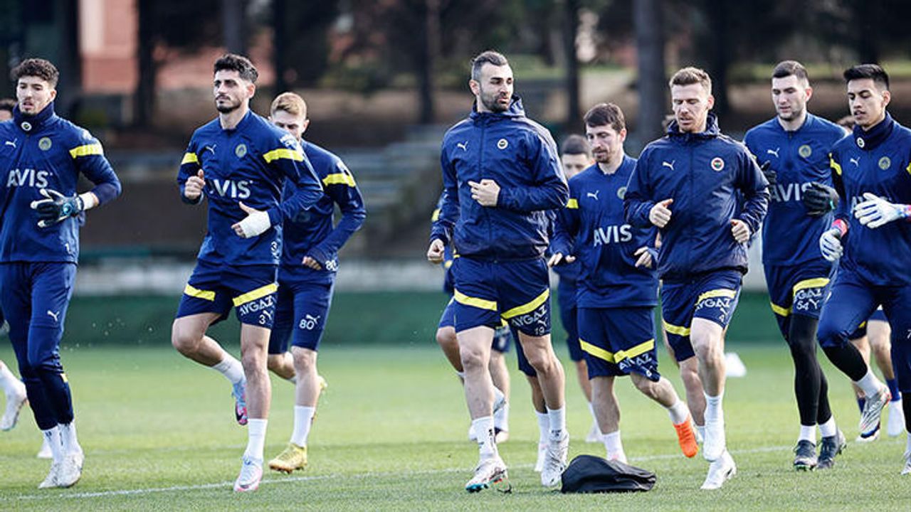 Fenerbahçe, Sevilla hazırlıklarına devam ediyor