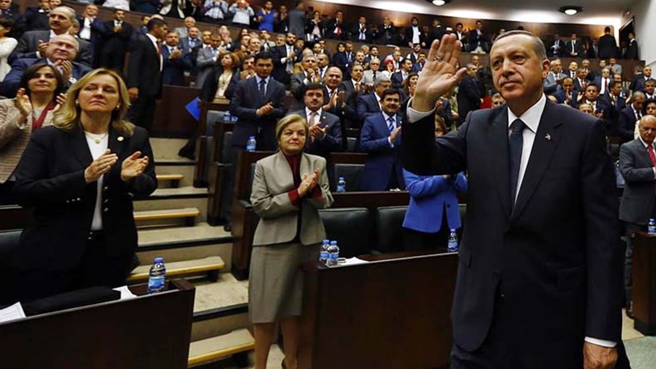Erdoğan açıkladı: AKP'de 3 dönem kuralı uygulanacak! İşte gidecek isimler
