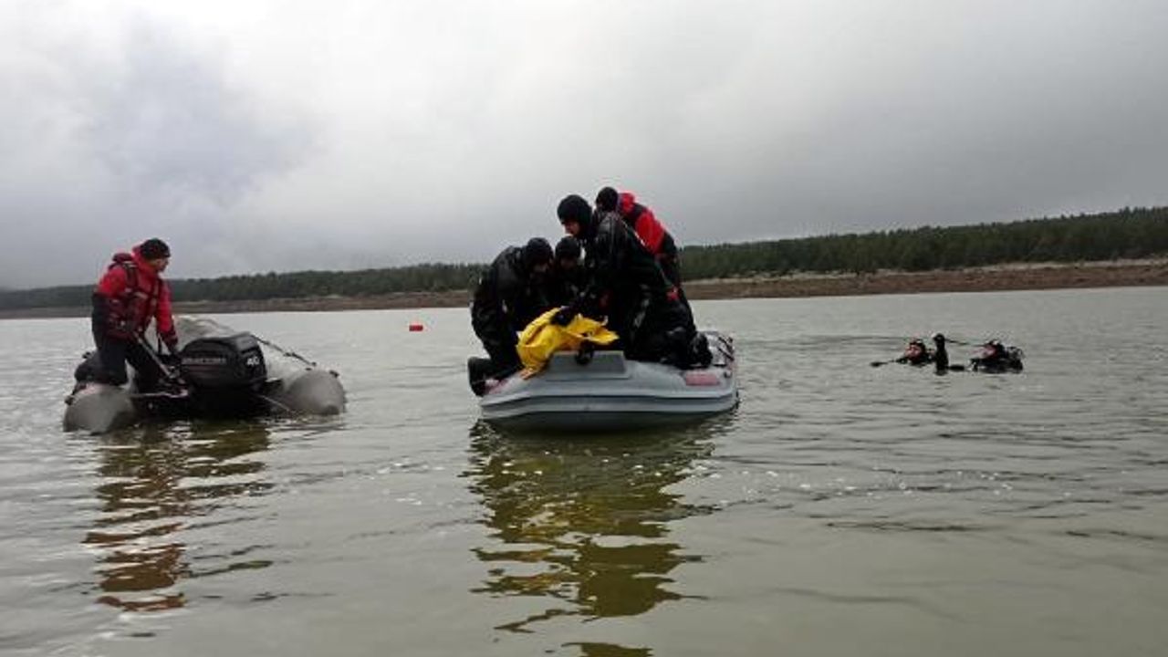 Batan teknede kaybolan balıkçının 3’üncü günde cansız bedenine ulaşıldı (2)