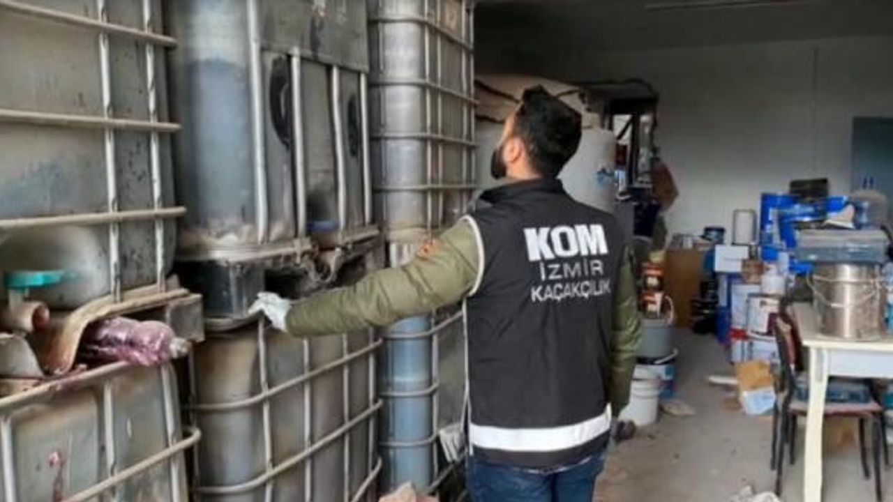 İzmir'de 46 ton kaçak akaryakıt ele geçirildi