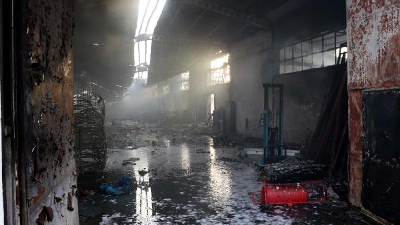 Kayseri'de bahçe mobilyaları fabrikasında yangın 