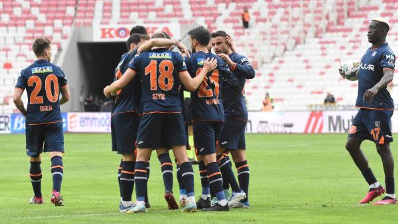 Sivasspor - Başakşehir berabere kaldı