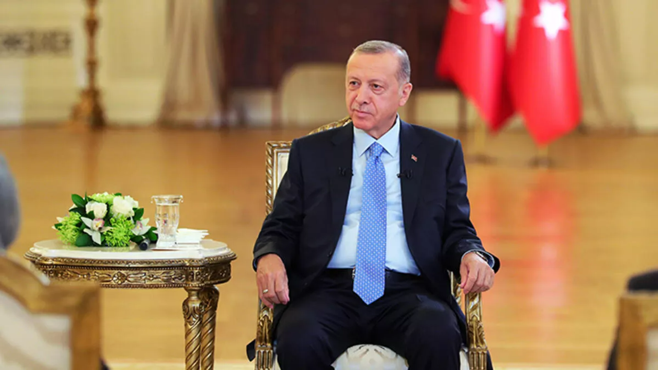 Erdoğan: Meydanların dili bize 'yürüyün' diyor