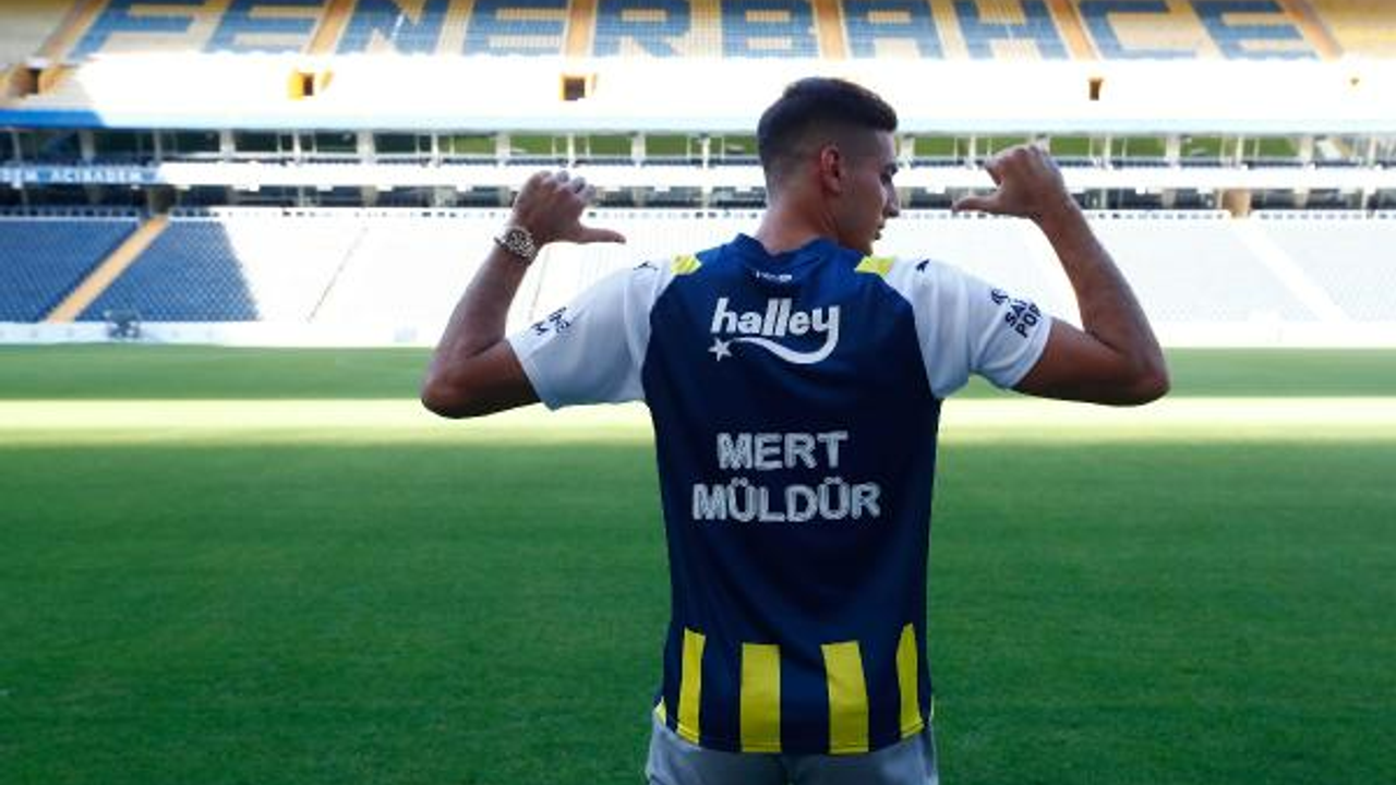 Fenerbahçe, Mert Müldür'ü kadrosuna kattı