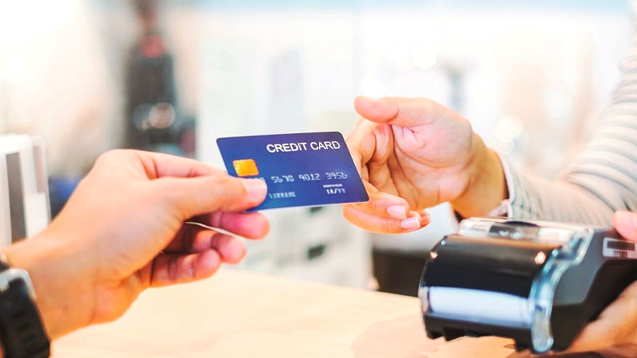 Kredi kartı faizlerinde fahiş artış