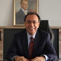 Dr. Aslan Yaman