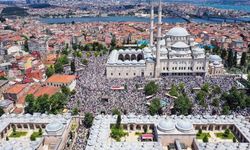 Gültekin'den Ustaosmanoğlu'nun cenazesine katılan siyasetçilere tepki: Bu ikiyüzlü siyaset anlayışıyla nereye kadar deva