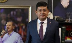 Ümit Özdağ: “Şimdi Akşener’i de satmış… Çürümüş cenazesi kalkıyor”