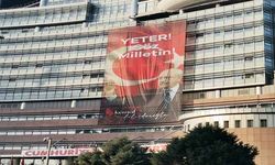 Kılıçdaroğlu eleştirmişti, CHP Genel Merkezi'ne o afiş asıldı!