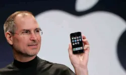 Apple'ın ilk telefonu açık artırmaya çıkıyor