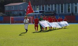 Zonguldak Kömürspor ile Karabük İdman Yurdu'ndan depremzedeler için dostluk maçı