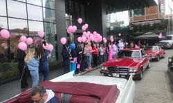 Klasik otomobil tutkunlarından Kanser Haftası'na özel konvoy