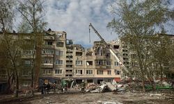 Sloviansk’ta vurulan apartmanda can kaybı 15’e yükseldi
