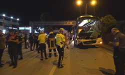 Amasya’da yolcu otobüsü TIR'a çarptı 5 yaralı