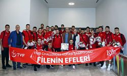 Filenin Efeleri yurda döndü!