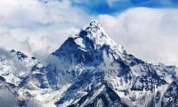 Dünyanın zirvesi değişti 'Everest unvanını kaptırdı'