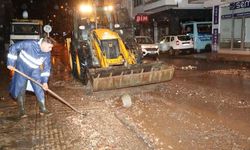 Ordu’da sağanak yağış, cadde ve sokaklar göle döndü