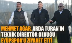 Mehmet Ağar, Arda Turan'ın teknik direktörü olduğu Eyüpspor'u ziyaret etti