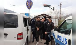 Göçmen Taşıyan Minibüs Polis Kontrolünde Yakalandı