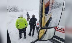 Elazığ'da Kar Yağışı Nedeniyle 106 Köy Yolu Ulaşıma Kapandı