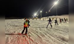 Erciyes Kayak Merkezi'nde Gece Kayağı Heyecanı