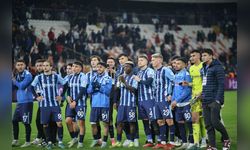 Adana Demirspor, İlk Galibiyetini Coşkuyla Karşıladı